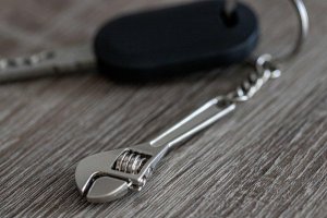 Obesek za ključe - Nastavljiv ključ